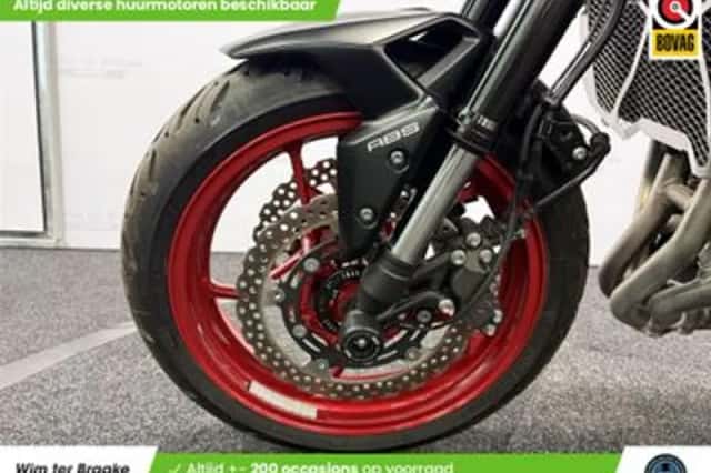 Kawasaki Z900 (2021) thumbnail 5