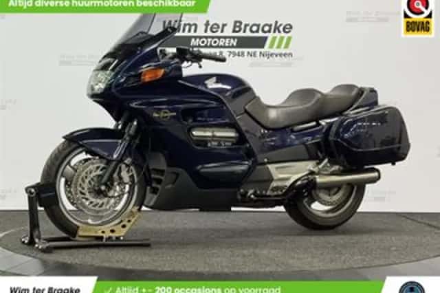 Honda ST 1100 PAN European (1995) thumbnail 1