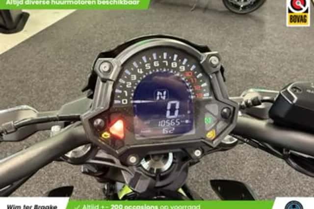 Kawasaki Z650 (2018) thumbnail 2