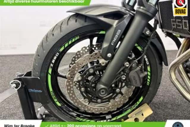 Kawasaki Z650 (2018) thumbnail 5