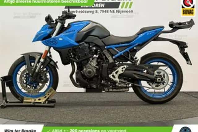 Suzuki GSX-8S (2024) thumbnail 4