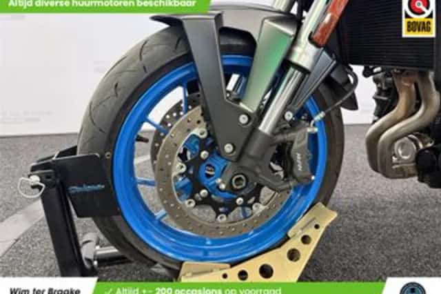 Suzuki GSX-8S (2024) thumbnail 5