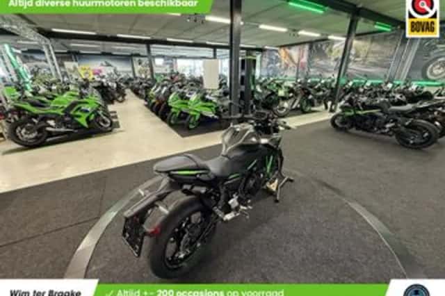 Kawasaki Z650 (2023) thumbnail 3