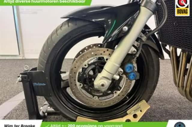 Yamaha FZS 1000 Fazer (2006) thumbnail 5