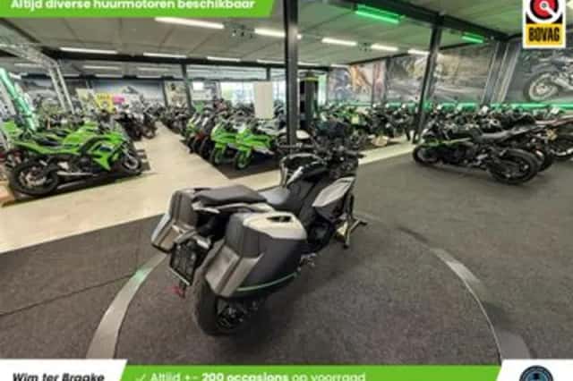 Kawasaki Ninja 1000SX Performance (2024) thumbnail 3