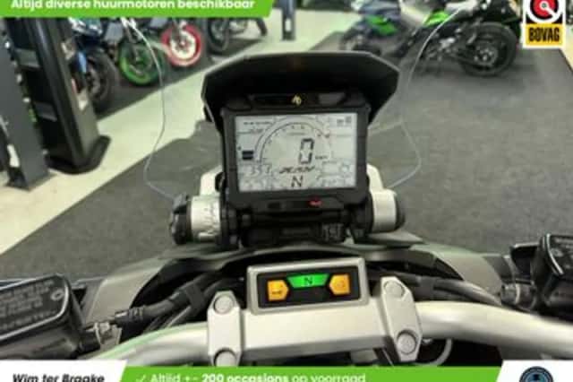 Honda X ADV (2020) thumbnail 2