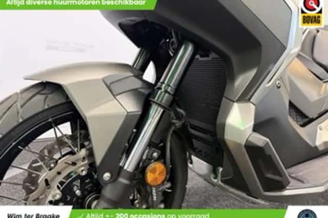 Honda X ADV (2020) thumbnail 6