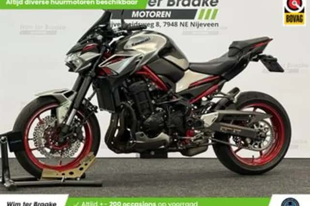 Kawasaki Z900 (2023) thumbnail 1