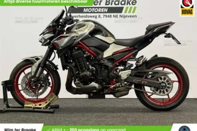 Kawasaki Z900 (2023) thumbnail 5