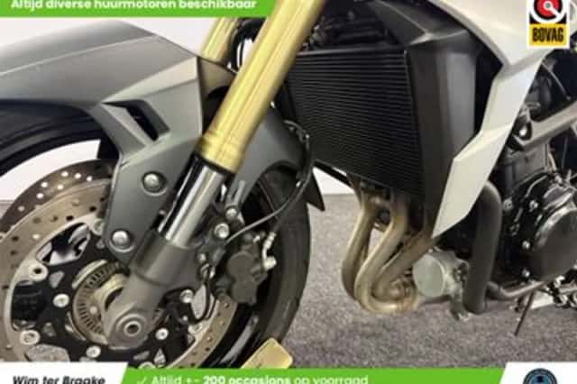 Suzuki GSR750 (2015) thumbnail 6