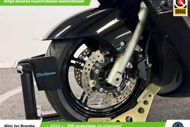 Suzuki Burgman 650 Executive (2013) thumbnail 5
