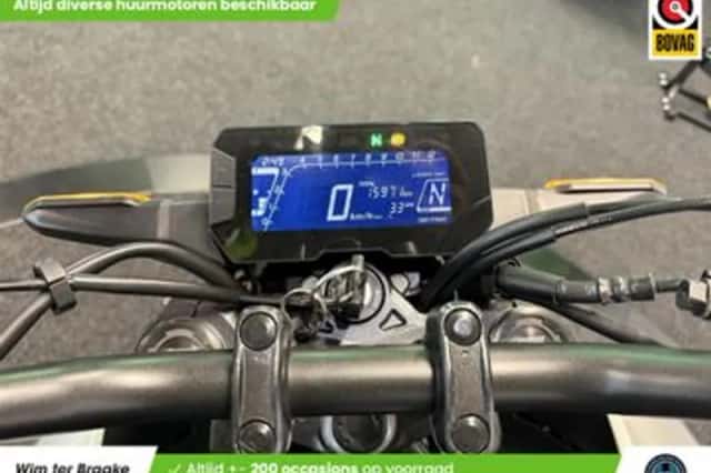 Honda CB125R (2019) thumbnail 2