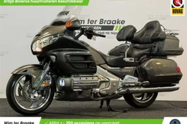 Honda GL 1800 Goldwing (2013) thumbnail 1