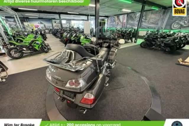Honda GL 1800 Goldwing (2013) thumbnail 3