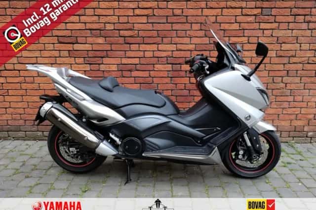 Yamaha T MAX (2017) thumbnail 1