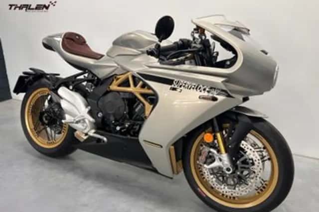 MV Agusta Superveloce 800 S (2025) thumbnail 4