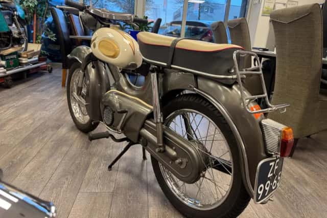 Kreidler Florett K54 Eitank Super 5 voet versnelling (1964) thumbnail 4