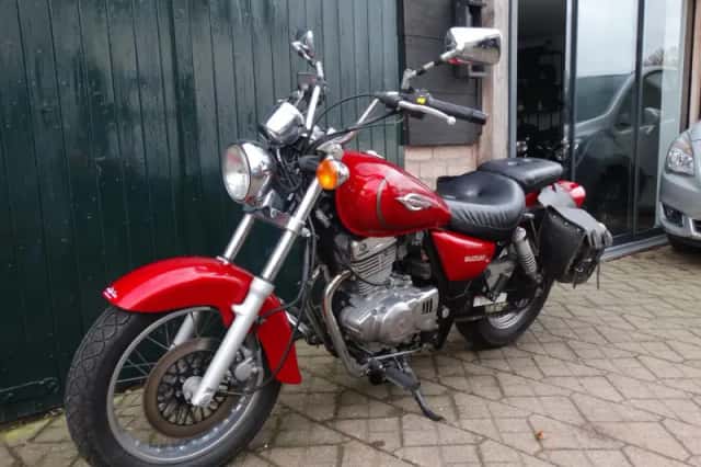 Suzuki Chopper GZ 250 Marauder (2004) thumbnail 5