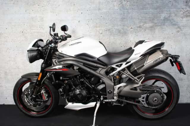 Triumph Speed Triple RS (2020) thumbnail 2