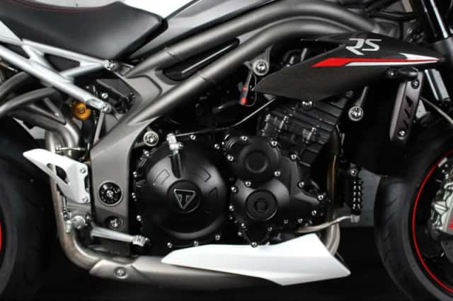 Triumph Speed Triple RS (2020) thumbnail 5