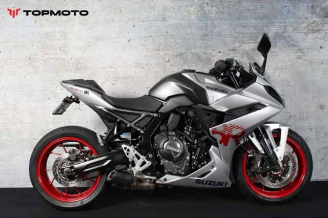 Suzuki GSX-8R (2025) thumbnail 1