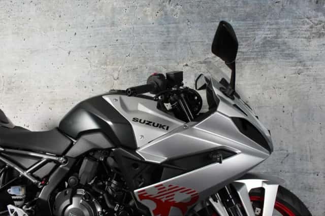 Suzuki GSX-8R (2025) thumbnail 4