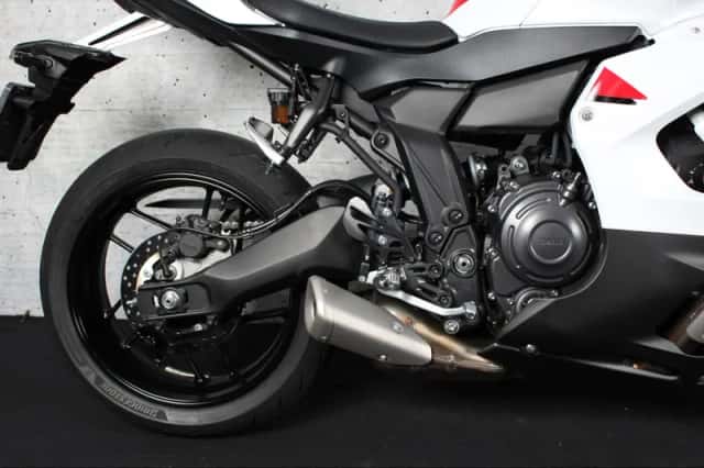 Yamaha YZF-R7 World GP (2026) thumbnail 4