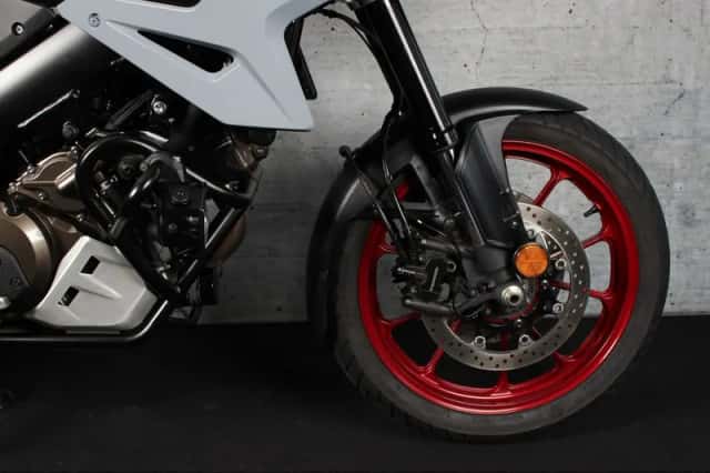Suzuki V-Strom (2023) thumbnail 6