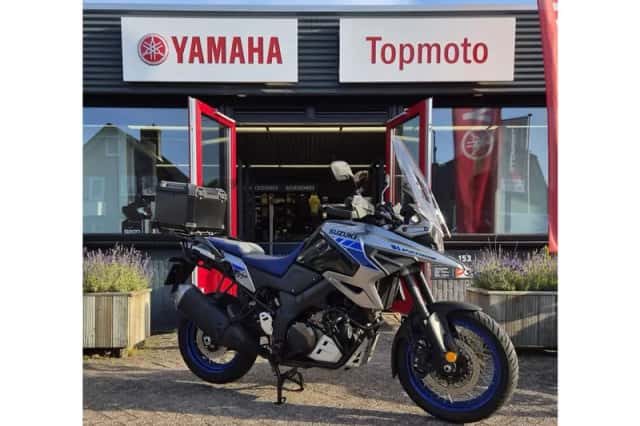 Suzuki V-Strom 1050XT (2022) thumbnail 1