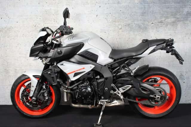 Yamaha MT-10 (2019) thumbnail 2