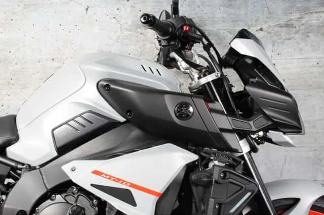Yamaha MT-10 (2019) thumbnail 3