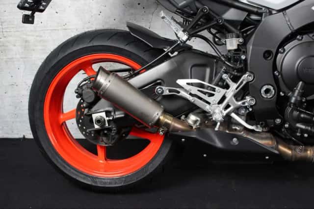 Yamaha MT-10 (2019) thumbnail 4