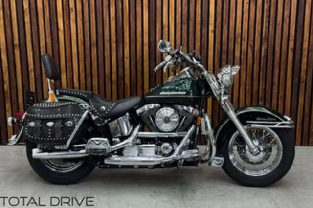 Harley-Davidson Heritage Softail Classic (1998) thumbnail 2