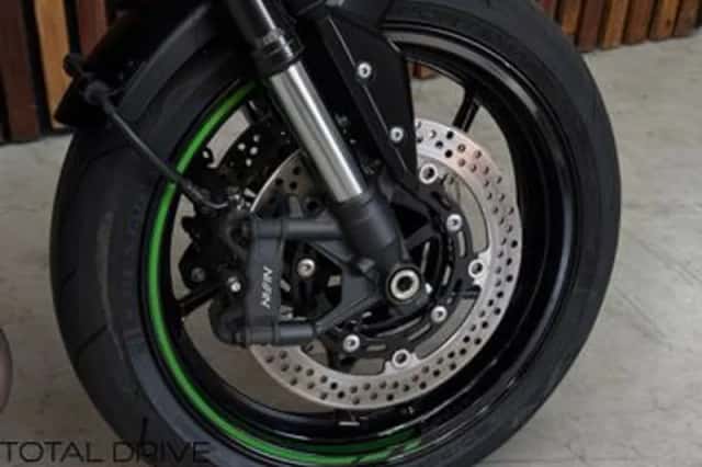 Kawasaki Z 900 (2025) thumbnail 4