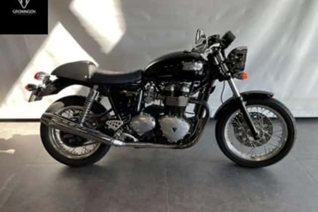 Triumph Thruxton (2014) thumbnail 1