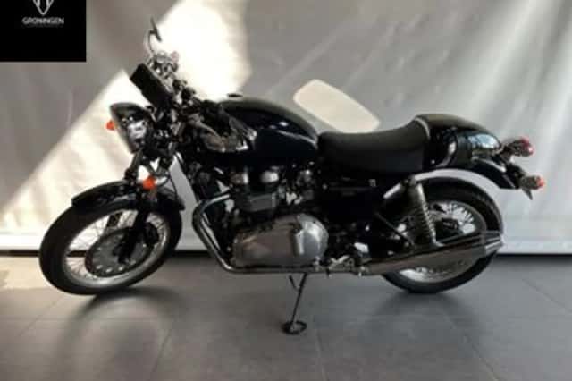 Triumph Thruxton (2014) thumbnail 4