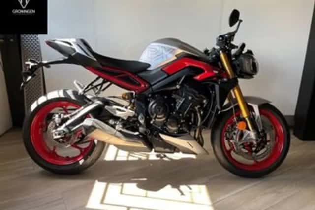 Triumph Street Triple 765 RX (2026) thumbnail 1