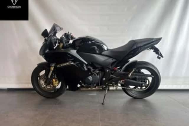 Honda CBR600F (2012) thumbnail 4