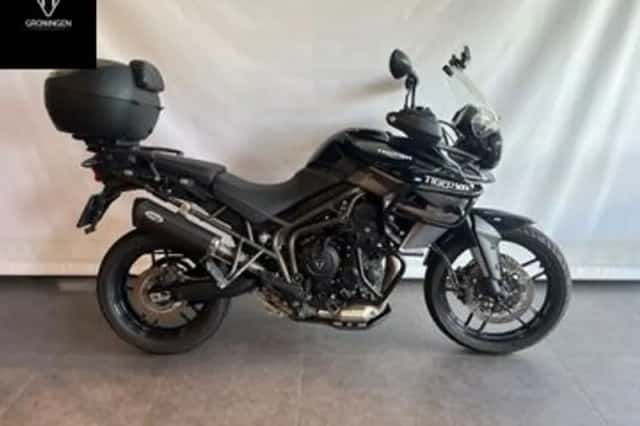 Triumph Tiger 800 XR (2015) thumbnail 1