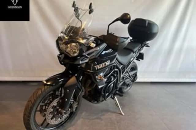 Triumph Tiger 800 XR (2015) thumbnail 3