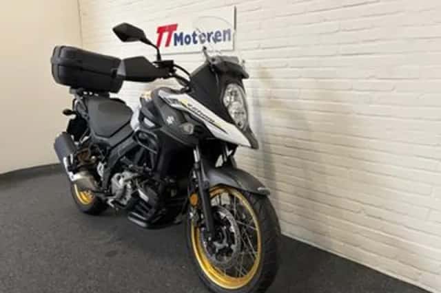 Suzuki V-Strom (2018) thumbnail 3