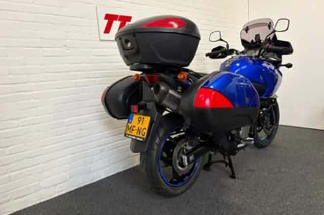 Suzuki V-Strom (2008) thumbnail 4
