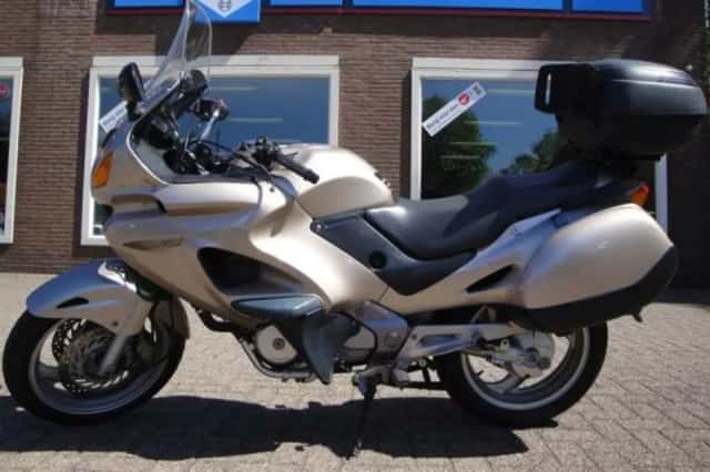 Honda NT 650 Deauville (1998) thumbnail 2
