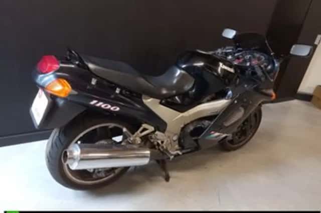 Kawasaki ZZR 1100 (1993) thumbnail 2