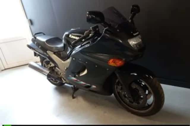 Kawasaki ZZR 1100 (1993) thumbnail 5