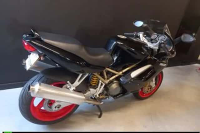 Ducati ST2 (1998) thumbnail 2