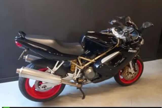 Ducati ST2 (1998) thumbnail 3