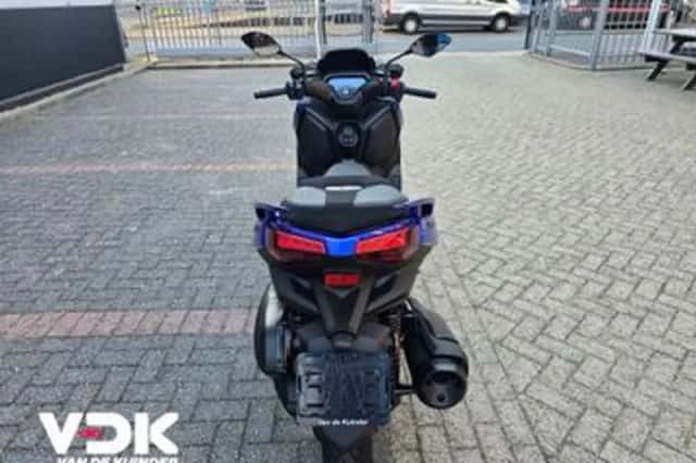 Yamaha X-MAX 300 (2026) thumbnail 5