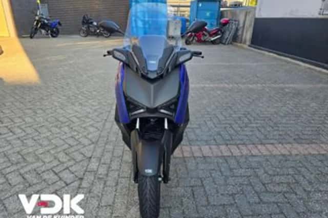 Yamaha X-MAX 300 (2026) thumbnail 6