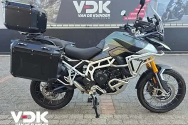 Triumph Tiger 900 Rally Pro (2024) thumbnail 1